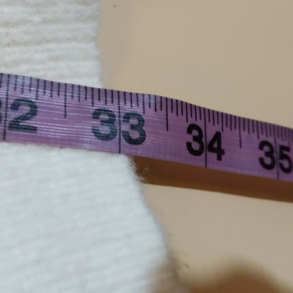 Joe Fresh| NWT Off-White Textured Patterned Crew Neck Sweater With Side Slit - Picture 7 of 14